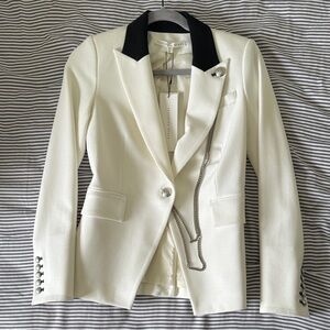 Veronica Beard Cream Blazer with Black Collar